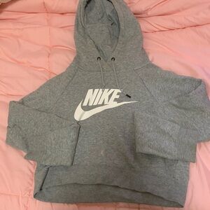 Nike Crop Sweatshirt